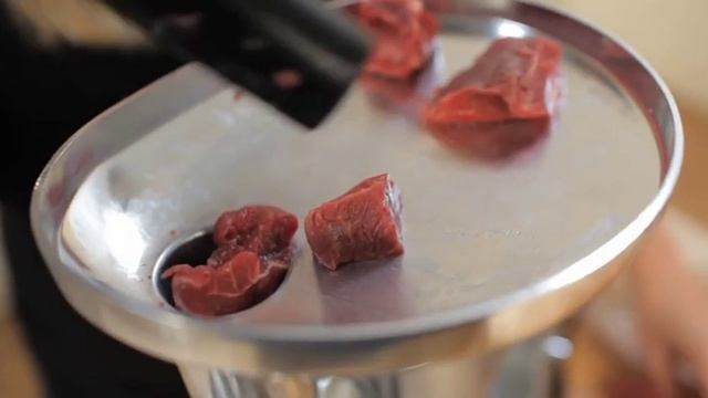 Kenwood Food Mincer (AT950A) | Kitchen Machine Attachment смотреть онлайн