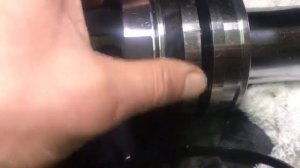 Почему опускаеться передняя стрела экскаватор погрузчика