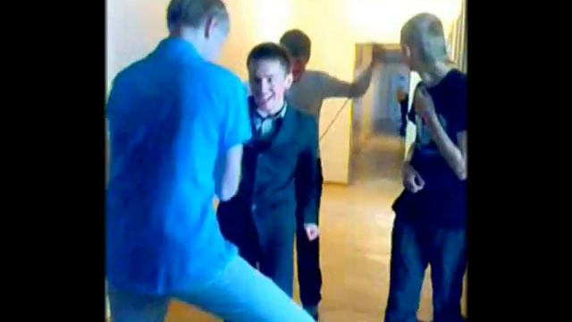 Убойный Hard Bass смотреть онлайн