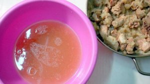 Подлива со свинины с луком и сметаной
