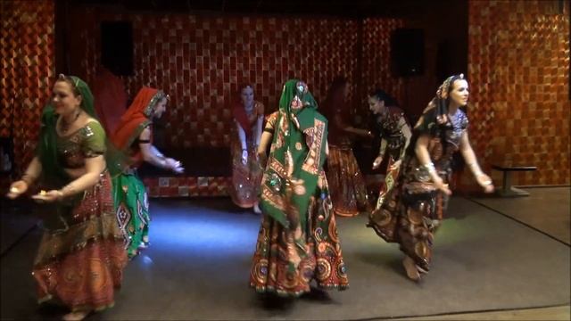 Раджастановский танец с манжирами и свечами