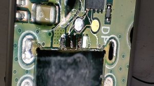 Lenovo S6000-H. ОЧЕРЕДНАЯ ДИЧЬ. ВОССТАНОВЛЕНИЕ РАЗЪЕМА И ВЫВАЛИВАЮЩИЕСЯ ВИНТЫ.