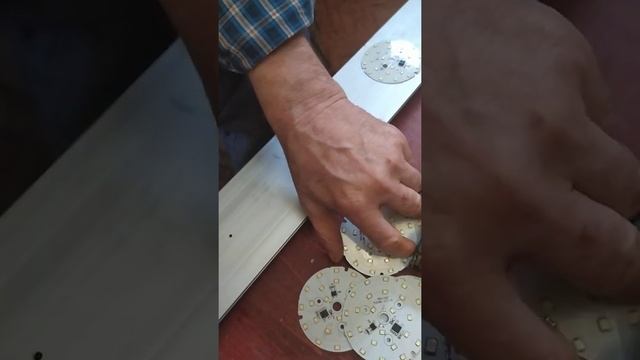 Светильник, лампа для растений своими руками. Квантум лайн. Фитолампа. Зимой всё цветёт и плодоноси смотреть онлайн