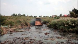 КрАЗ 255 Б1 переезжает реку вброд. Это нужно видеть! Вид с другого берега.