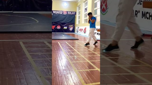 begginers boxing footwork drills ( упражнения для ног в боксе для начинающих )