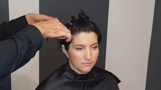 Навчання для перукарів | Квадратний силует та дизайн форми | Pafos Academy #pafosacademy смотреть онлайн