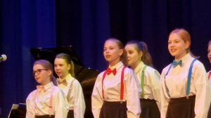 Едут, едут по Берлину наши казаки!