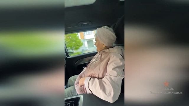 С Мамой Ксении Бородиной и бабушкой Галей всегда весело!