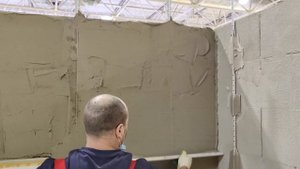 Технология нанесения толстых слоёв штукатурки на фасады дома, нанесение штукатурки Baumit MPA35