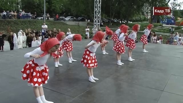 В Асбесте прошёл праздник День защиты детей. смотреть онлайн