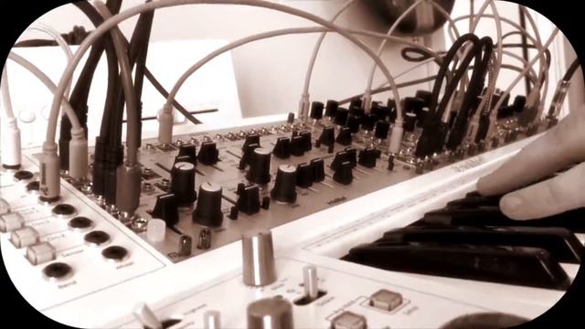 "Scandinavian Rain" — Waldorf Kb37 noodling смотреть онлайн