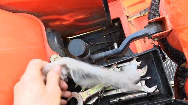 Японский мини трактор  Kubota B40 от Kotamoto. смотреть онлайн