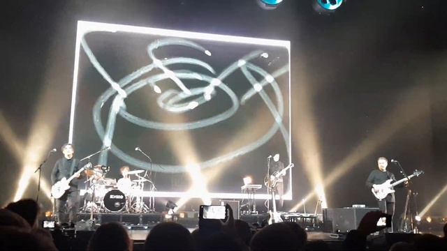 КИНО - Прохожий (Live от 15 мая 2021, ЦСКА Арена) смотреть онлайн