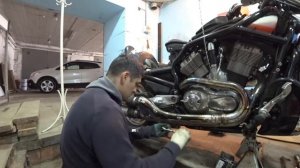 Наконец-то новый выхлоп: Harley-Davidson V-ROD