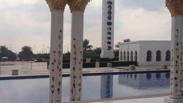 Мечеть шейха Зайда (араб. مسجد الشيخ زايد)