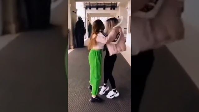 к сожалению это так бывает но только иногда Саша просто ненавидет меня мне так кажется... пишите им смотреть онлайн