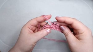 КРАСИВЫЙ УЗОР СПИЦАМИ . ВМЕСТО ЛИЦЕВОЙ И ПЛАТОЧНОЙ ВЯЗКИ. МАСТЕР КЛАСС ДЛЯ НАЧИНАЮЩИХ.