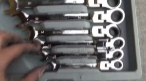 Набор накидных ключей с трещеткой