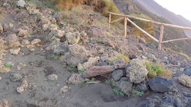 ВУЛКАН СТРОМБОЛИ ИЗВЕРГАЕТСЯ 5000 ЛЕТ. ИЗВЕРЖЕНИЕ вулкана Стромболи/Stromboli vulcan смотреть онлайн