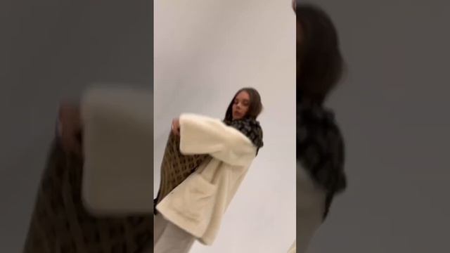 WB Арт: 103721071 | Модный шарф и шапка на зиму 2024! смотреть онлайн