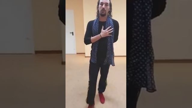 1a Clase de iniciación al Flamenco. Técnica de pies principiante @sergiobailaor смотреть онлайн