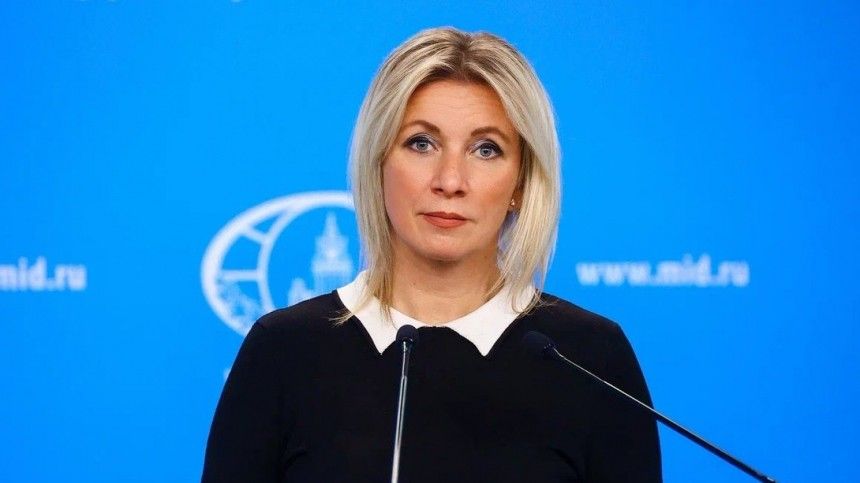Захарова резко ответила на заявление посла США о визах: «Вы как Бербок и Трасс?»