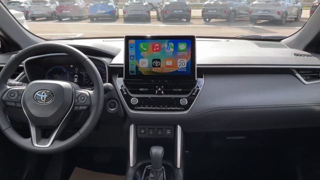 2023 Toyota Corolla Cross Hybrid смотреть онлайн