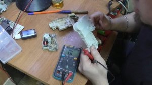 Стиральная машина Electrolux EWT1021 ошибка E40 Решено