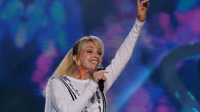 Рыдающая коленях Вайкуле просит прощения - Вайкуле ошарашила поступком смотреть онлайн