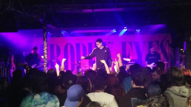 Trophy Eyes - You Can Count On Me & Lavender Bay Live in Seattle Dec 14, 2018 смотреть онлайн