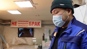 Ставим ПЭТ пленку в автомобиль и режем стекла. Испытано на себе.
