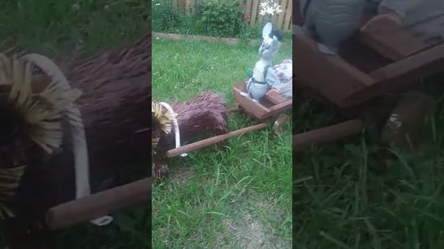 Садовые поделки из пластиковых бутылок