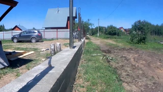 Забор из камня с откатными воротами часть 2