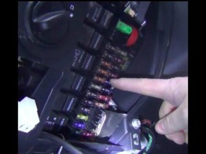Замена предохранителя центрального замка на ВАЗ - Lada Granta