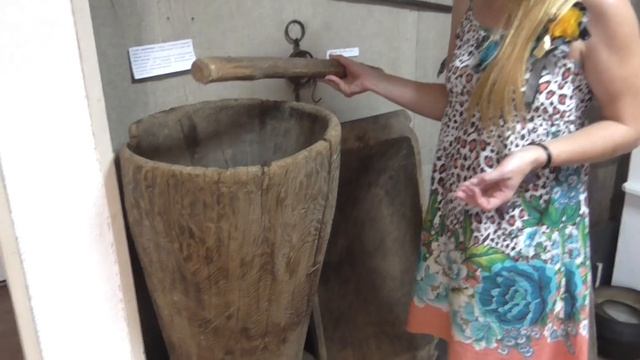 О ступе Бабы Яги и Разбитом корыте Старухи смотреть онлайн