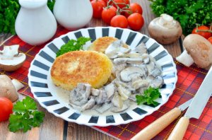КАК ПРИГОТОВИТЬ КОТЛЕТЫ КАРТОФЕЛЬНЫЕ С ГРИБНОЙ ПОДЛИВКОЙ