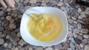 Как приготовить омлет с молоком на сковороде?! ПРОСТОЙ РЕЦЕПТ ОМЛЕТА ЗА 5 МИНУТ!