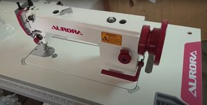 Швейная машинка Аврора А0302 с сервоприводом.