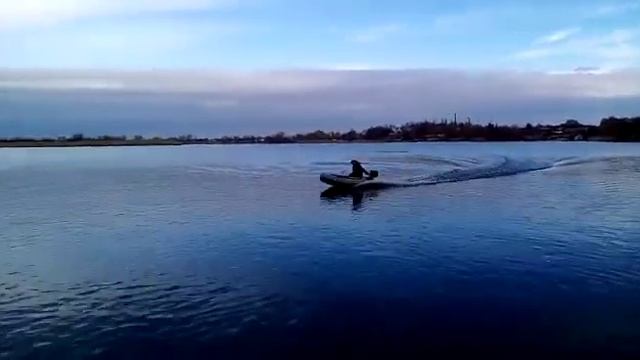 Покатушки на Tohatsu 5 , 4-такта.. смотреть онлайн