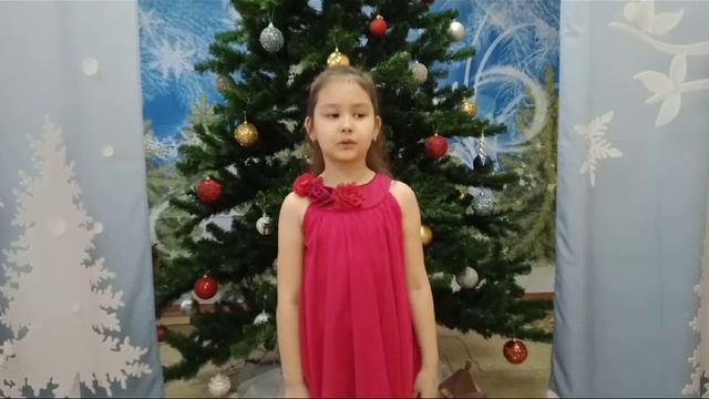 "Зимний гость", Читает: Коровина Милослава, 5 лет
#гордостьстраны #дедмороз #конкурсыдлядетей #зимни