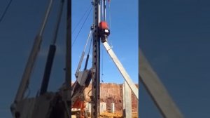 Сваебой КБУРГ-14 на базе экскаватора ЕК-330