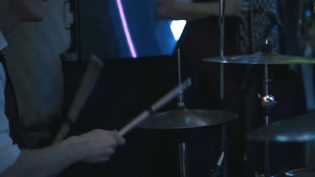 "ЛИЧНОСТИ" - Новогодний корпоратив. Профессиональные Музыканты на корпоратив. Новый год.