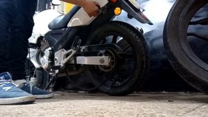 Sacar asiento Honda CBX Twister 250