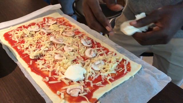 10,000 Calorie Challenge | Skinny Boy VS Food | EPIC CHEAT DAY смотреть онлайн