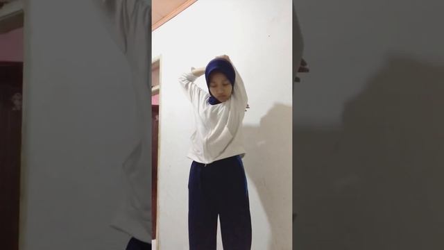 Tugas Kuliah Atletik 1 (static stretching) смотреть онлайн