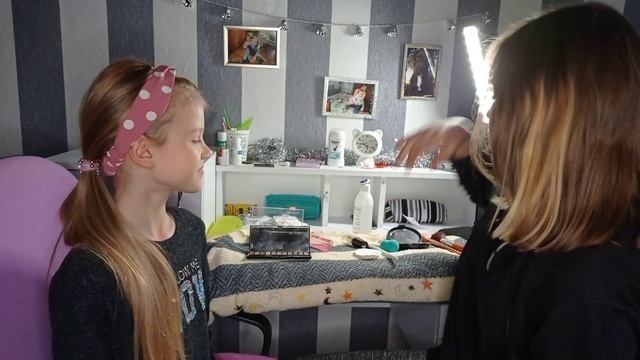АСМР .Макияж сестре Насте. смотреть онлайн