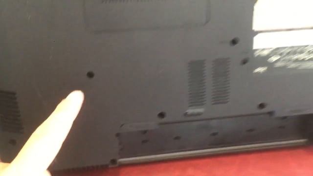 Не работает клавиатура НОУТБУКА SAMSUNG ЗАЛИПАЕТ КЛАВИАТУРА замена СВОИМИ РУКАМИ смотреть онлайн