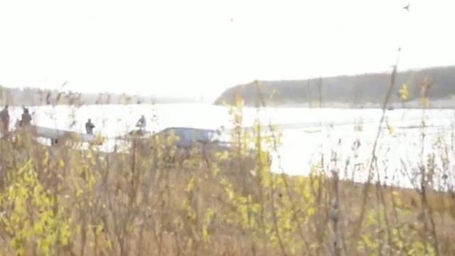 На снегоходе через Колву смотреть онлайн