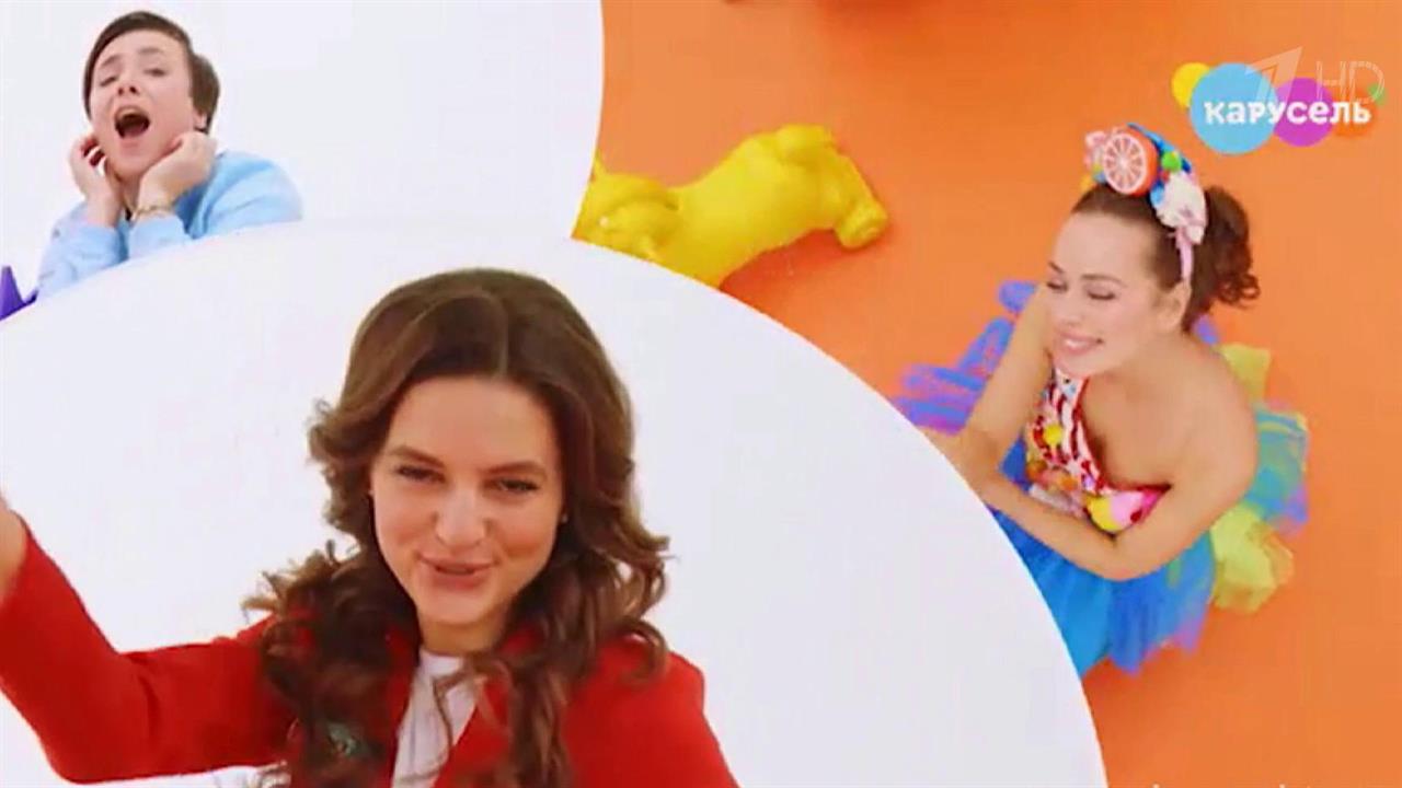 Люся чеботина 2022. Гимн карусели люся чеботина. Гимн карусели люся чеботина. Гимн карусели люся чеботина. Субтитры карусель.