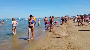 Анапа. ЖАРА, ПЛЯЖ, Море почти чистое. Без комментариев